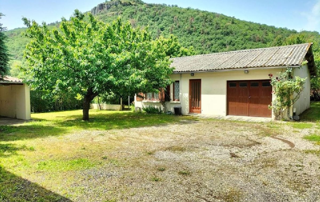 AGENCE TERRES D'IMMO : Maison / Villa | MASSIAC (15500) | 82 m2 | 183 750 € 