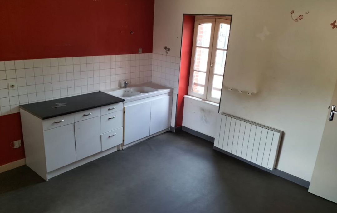 AGENCE TERRES D'IMMO : House | MASSIAC (15500) | 64 m2 | 70 000 € 