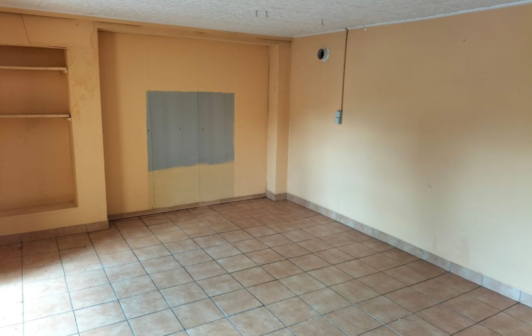 AGENCE TERRES D'IMMO : House | MASSIAC (15500) | 64 m2 | 70 000 € 