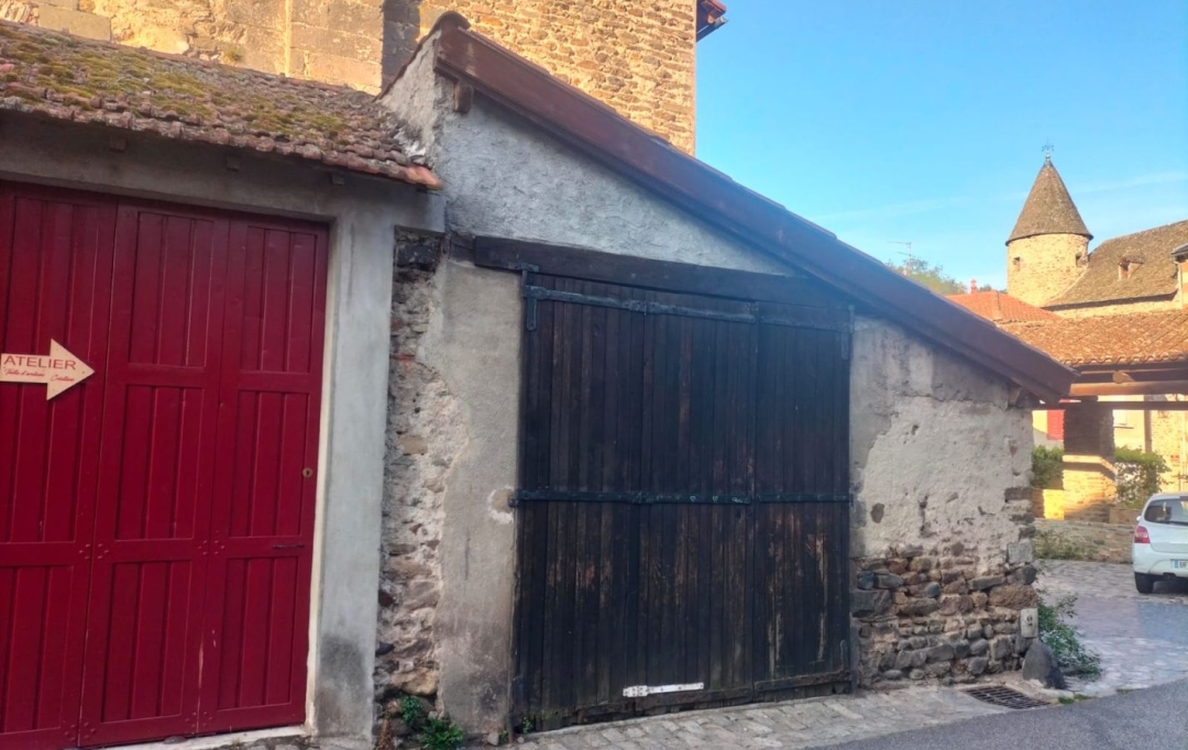 AGENCE TERRES D'IMMO : Parking | BLESLE (43450) | 0 m2 | 33 000 € 